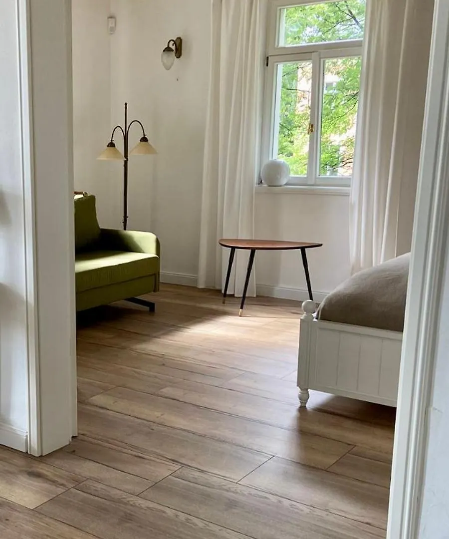 Wundervolle Wohnung Im Elbhang Von Dresden Loschwitz 0*,