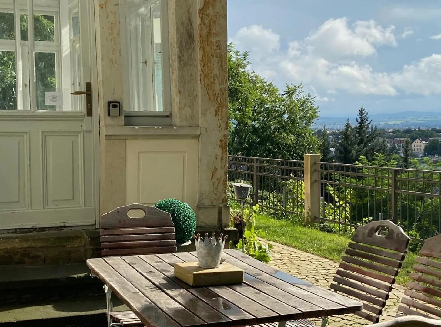 Wundervolle Wohnung Im Elbhang Von Dresden Loschwitz 0*,  ドイツ