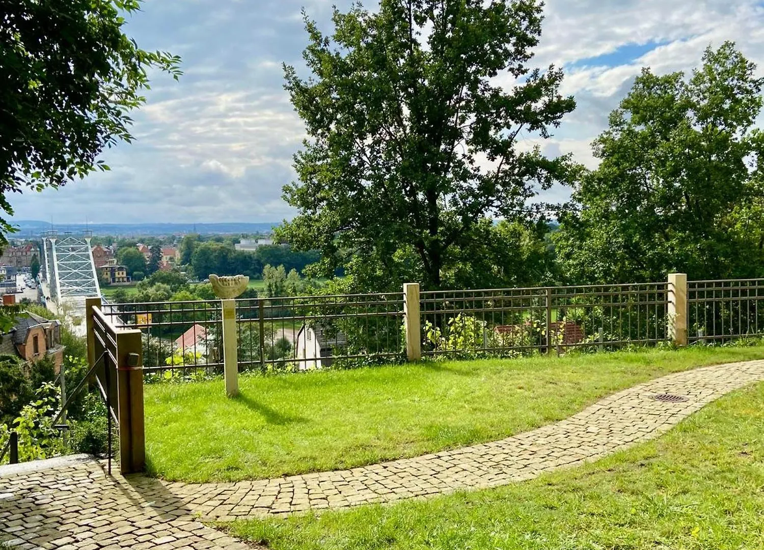Wundervolle Wohnung Im Elbhang Von Dresden Loschwitz